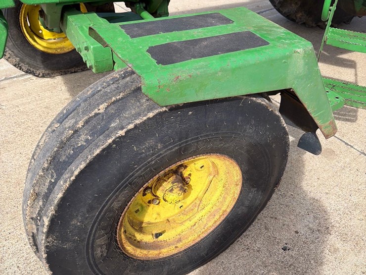 john-deere-4430-image-12