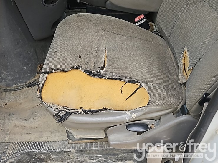 2002-ford-e450-image-22