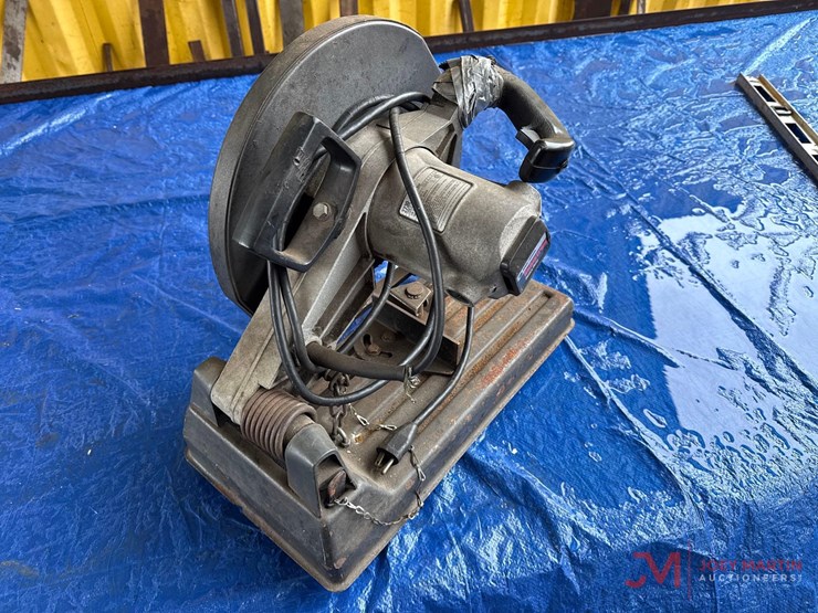 black-&-decker-industrial-chop-saw-image-2