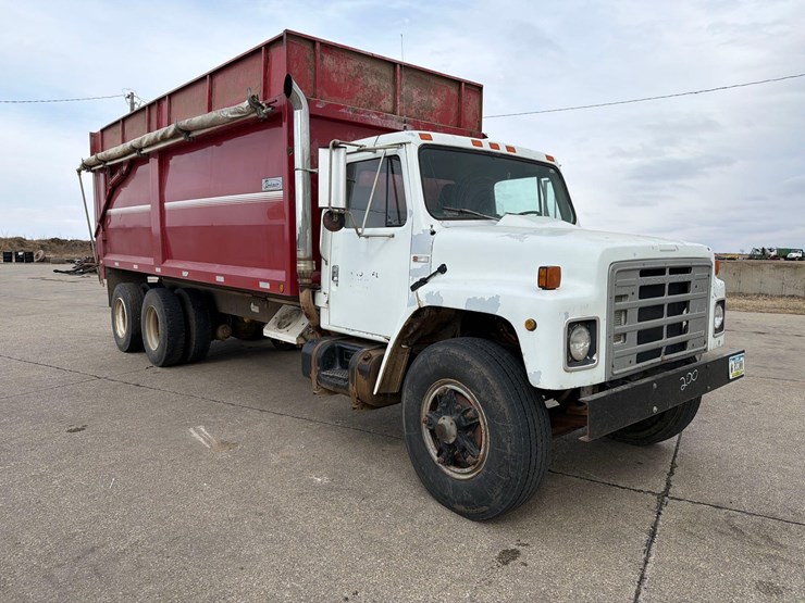 1980-international-s1900-image-3