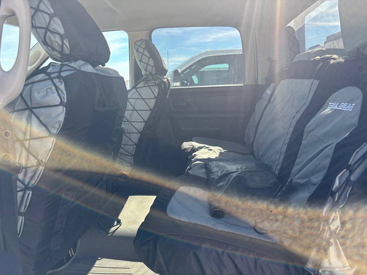 2012-dodge-3500-image-7