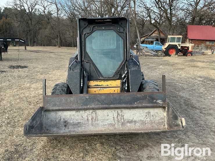 new-holland-lx885-image-2