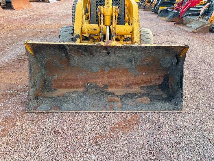 deere-210le-image-18