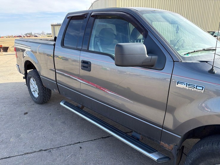 2004-ford-f150-image-27