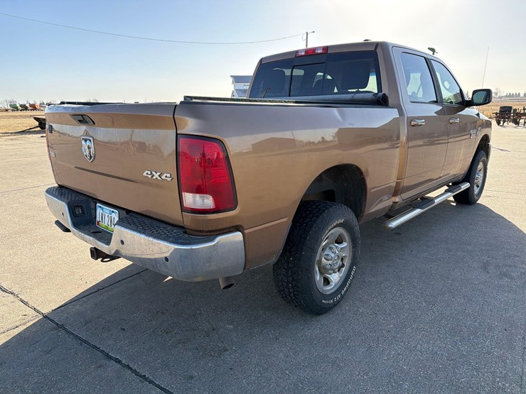 2011-dodge-ram-2500-image-4