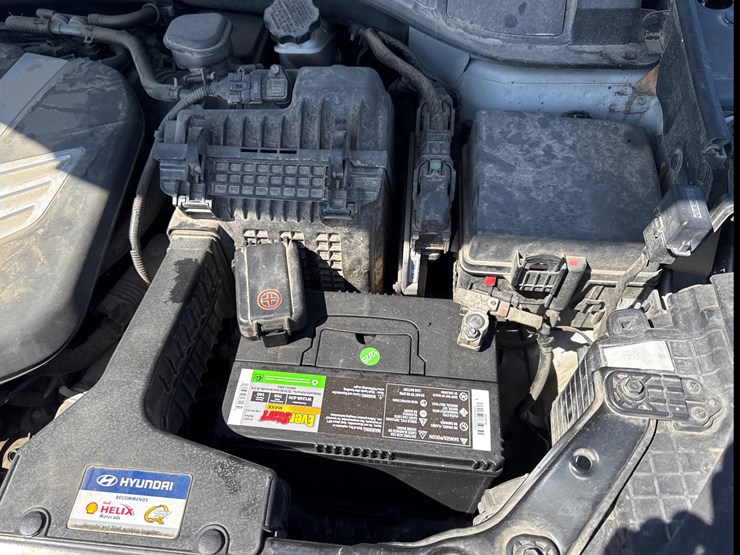 2015-hyundai-santa-fe-image-35