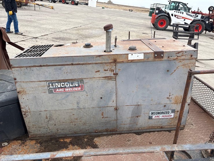 66”-x-99”-trailer-with-lincoln-arc-welder-&-generator-image-5