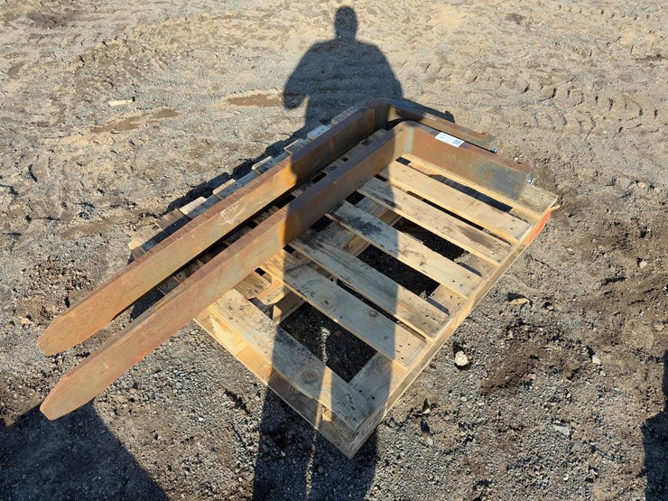 (2)-60"-forks-image-2