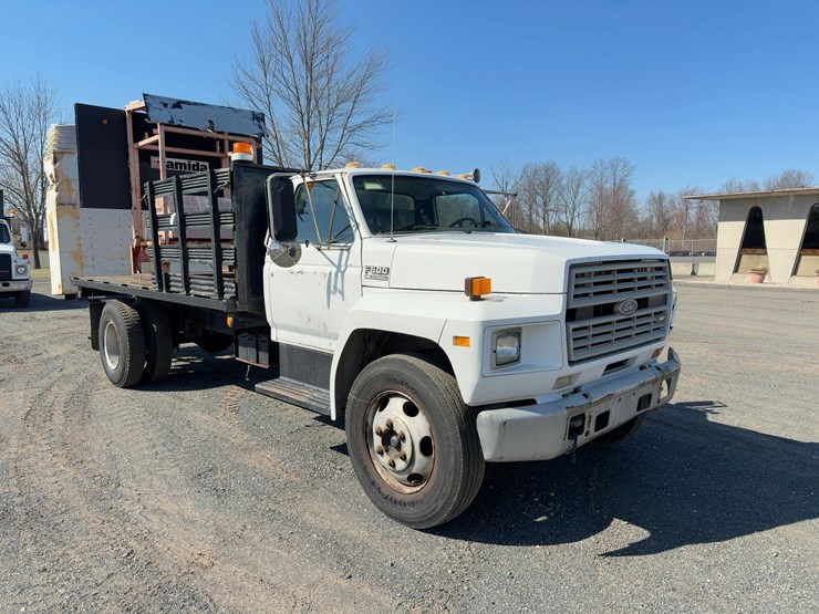 1989-ford-f600-image-7