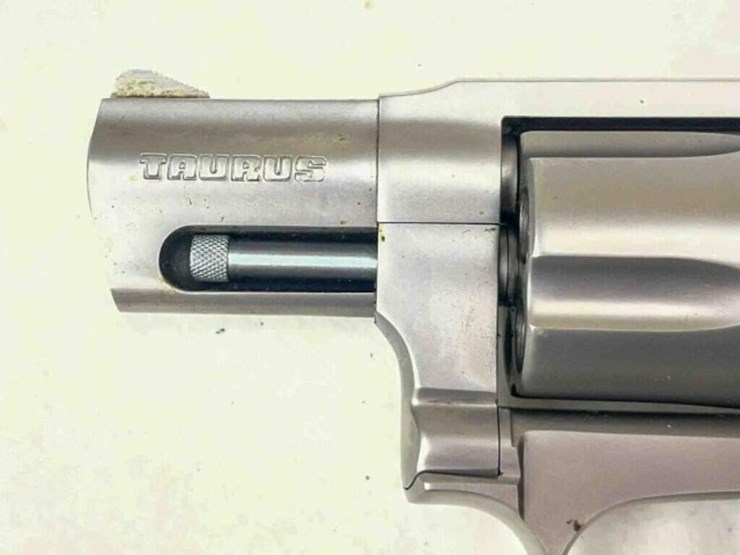 taurus-revolver-image-2