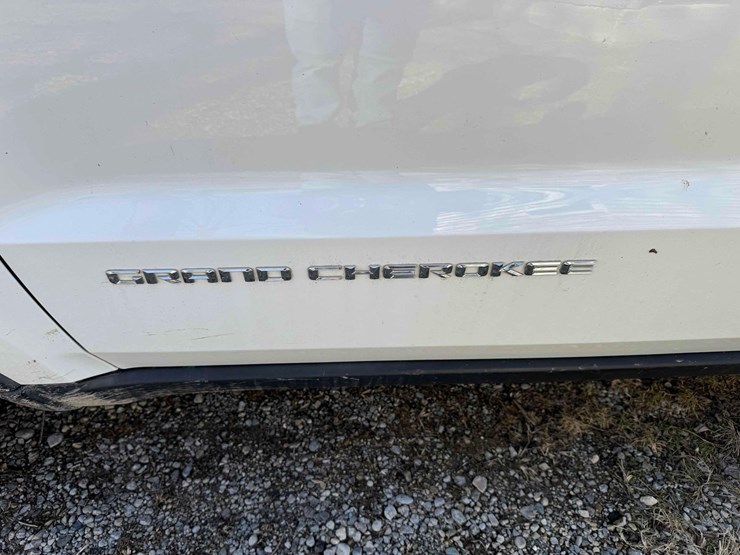 2015-jeep-grand-cherokee-image-9