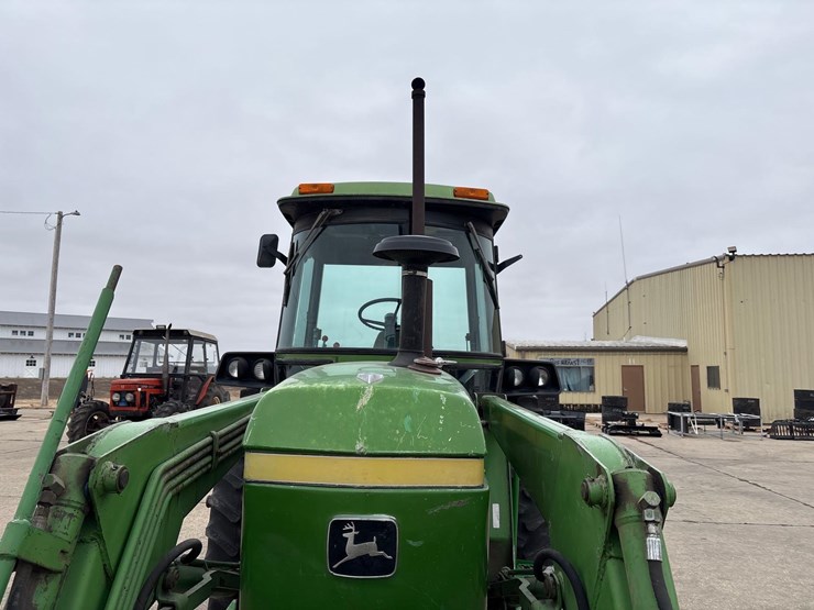 john-deere-4030-image-16