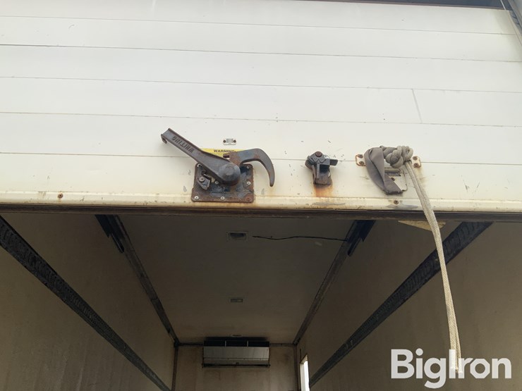 2013-international-durastar-s/a-refrigerator-truck-image-16