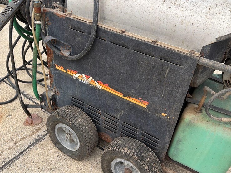 tnt-hot/cold-waterpower-washer-image-4