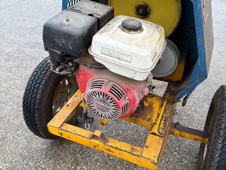 stone-3ft-gas-powered-portable-cement-mixer-image-14