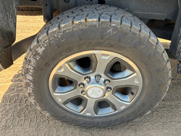 2022-dodge-2500-image-10