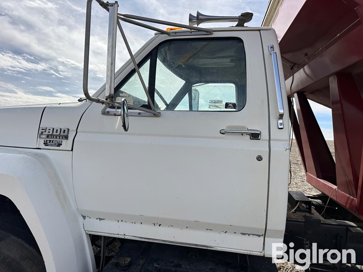 1994-ford-f800-image-10