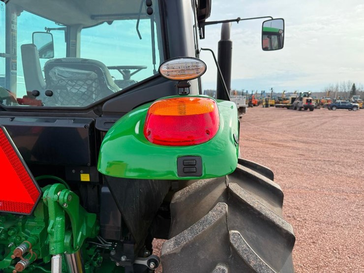 john-deere-6140m-image-25