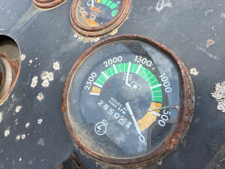 massey-ferguson-245-image-26