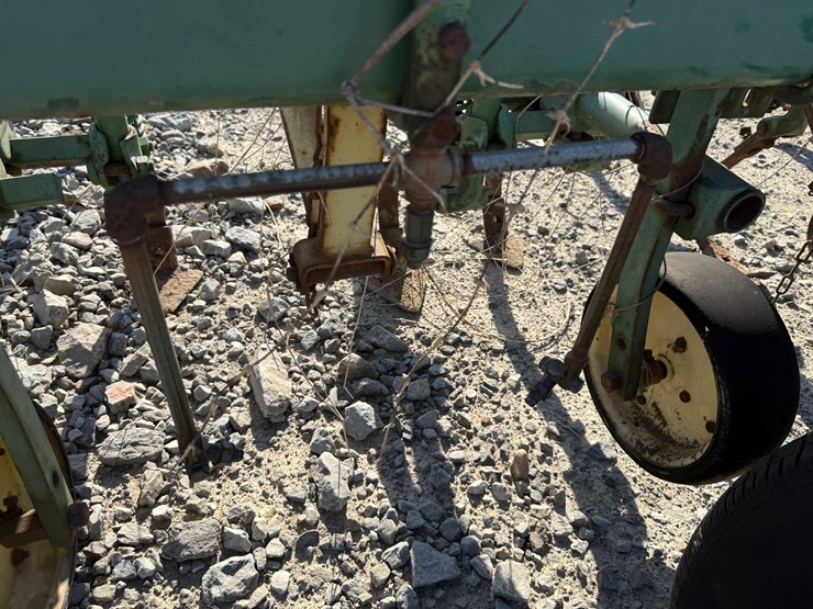 john-deere-31-image-32