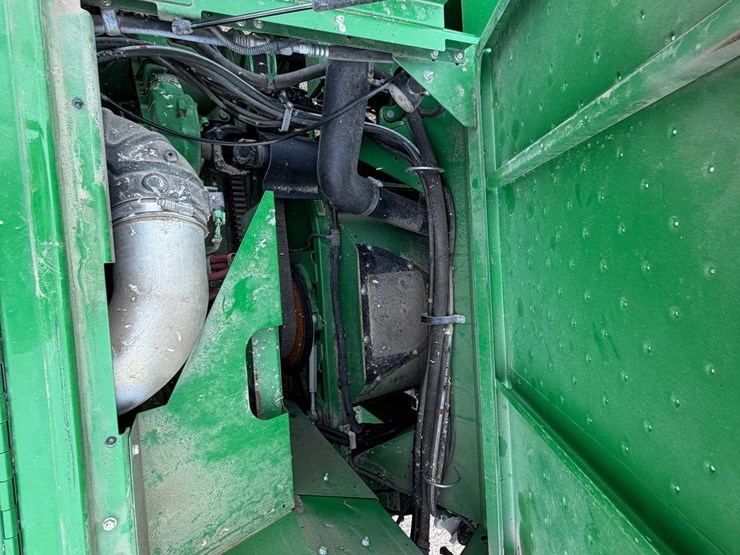 2023-john-deere-s780-image-55