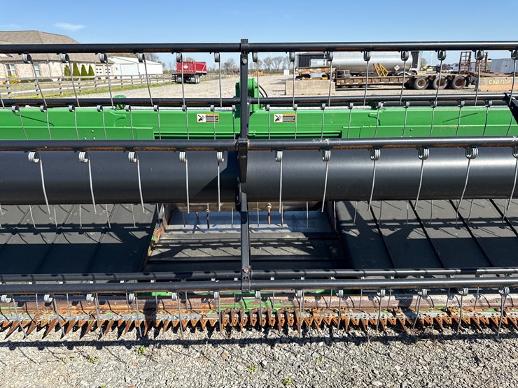 john-deere-630d-image-13