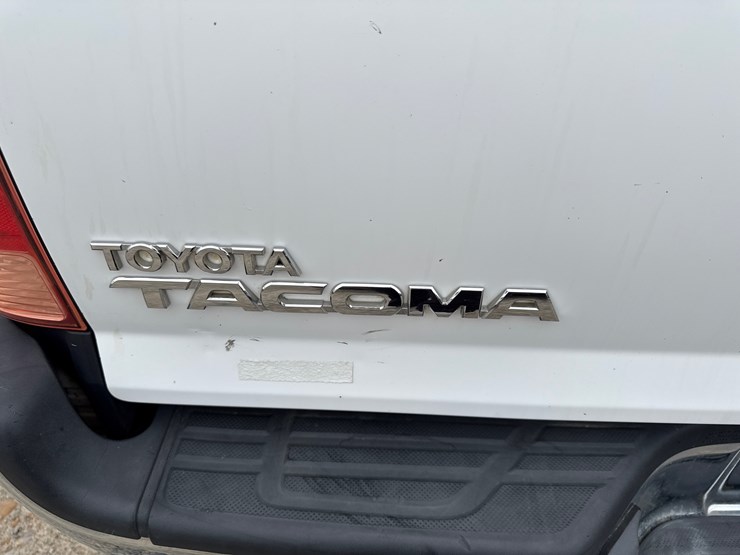 2006-toyota-tacoma-image-8