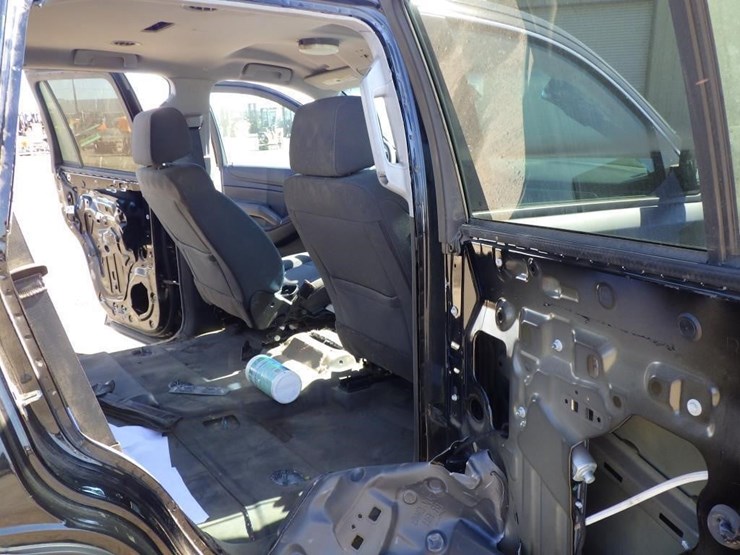 2020-chevrolet-tahoe-image-8