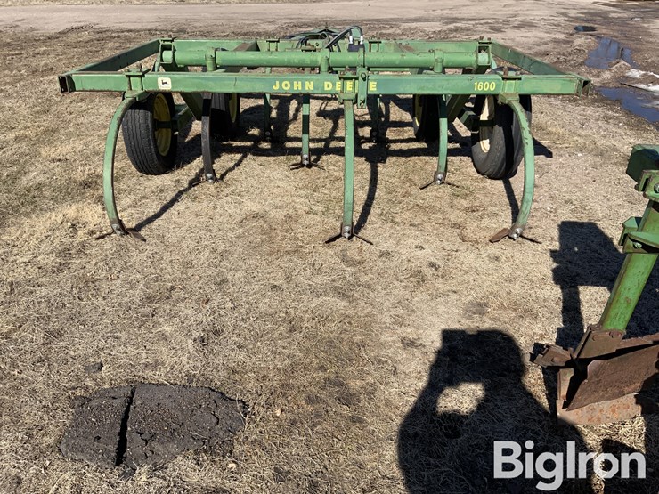 john-deere-1600-image-5