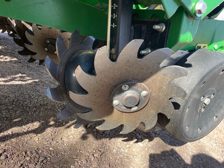 2012-john-deere-1760-image-33