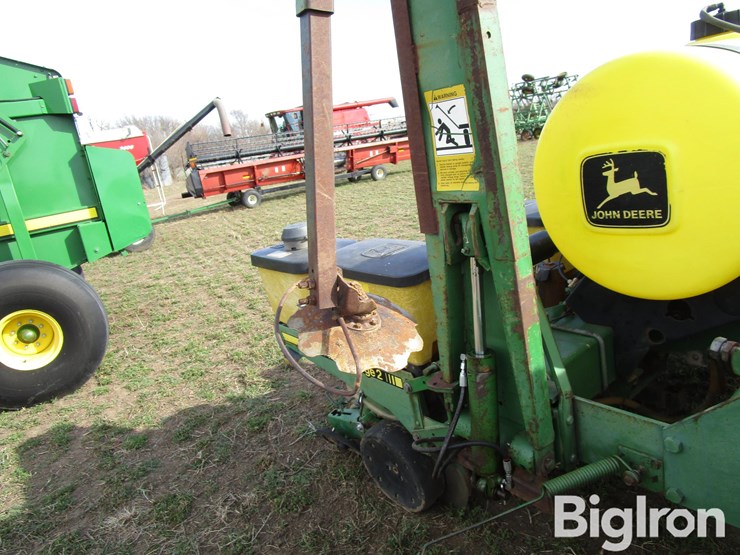 john-deere-7200-image-15