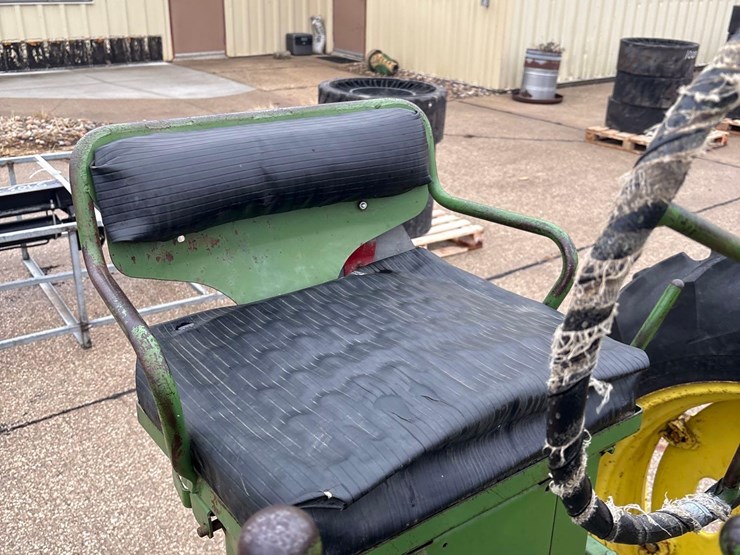 john-deere-50-image-37