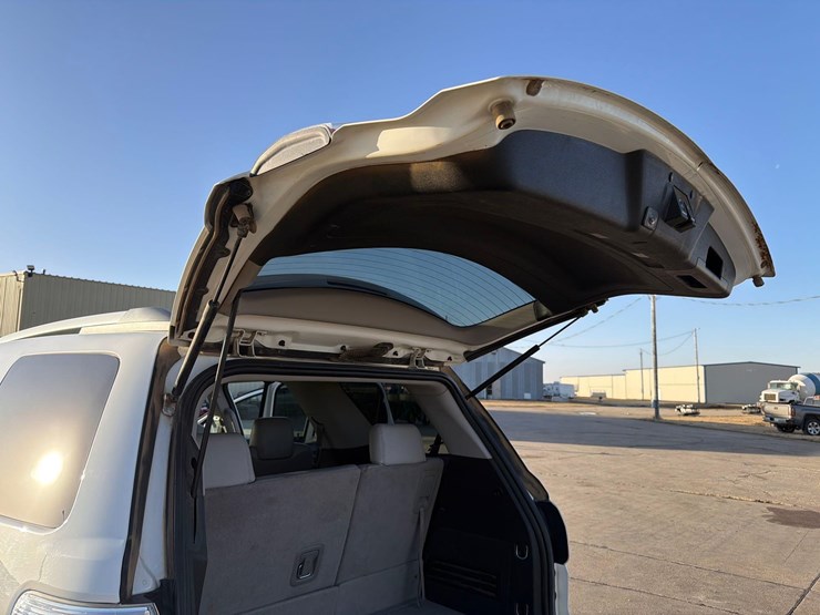 2010-gmc-acadia-slt-image-48