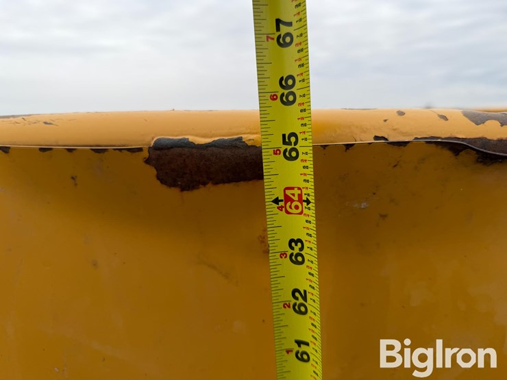 sioux-hanging-bale-feeder-image-18