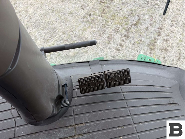 2023-john-deere-s780-image-66