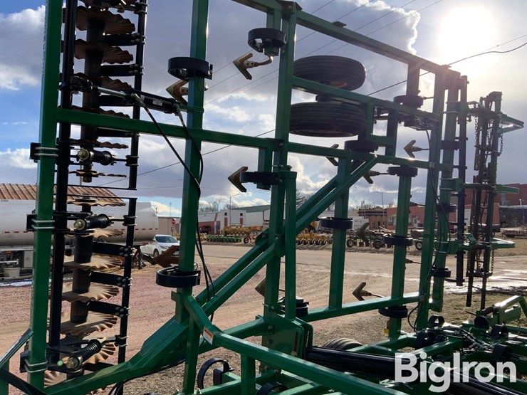 great-plains-8328dv-image-15