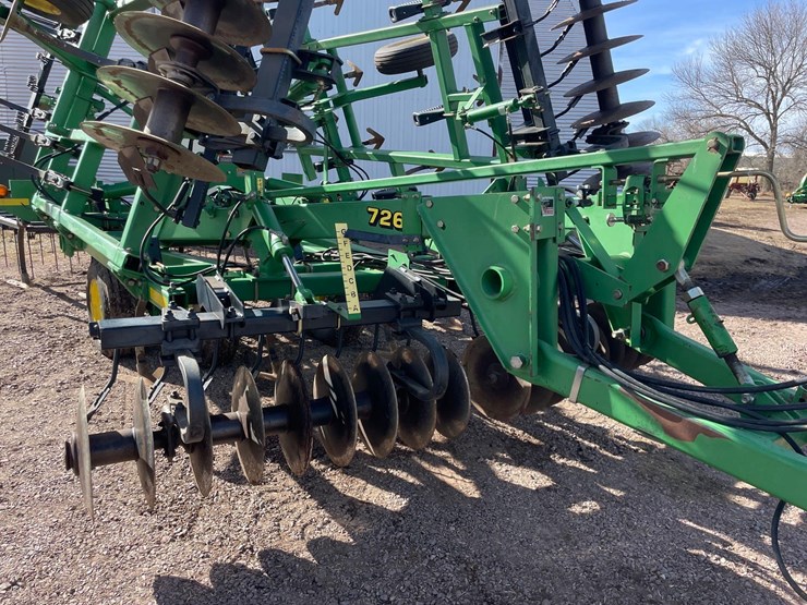 john-deere-726-image-7