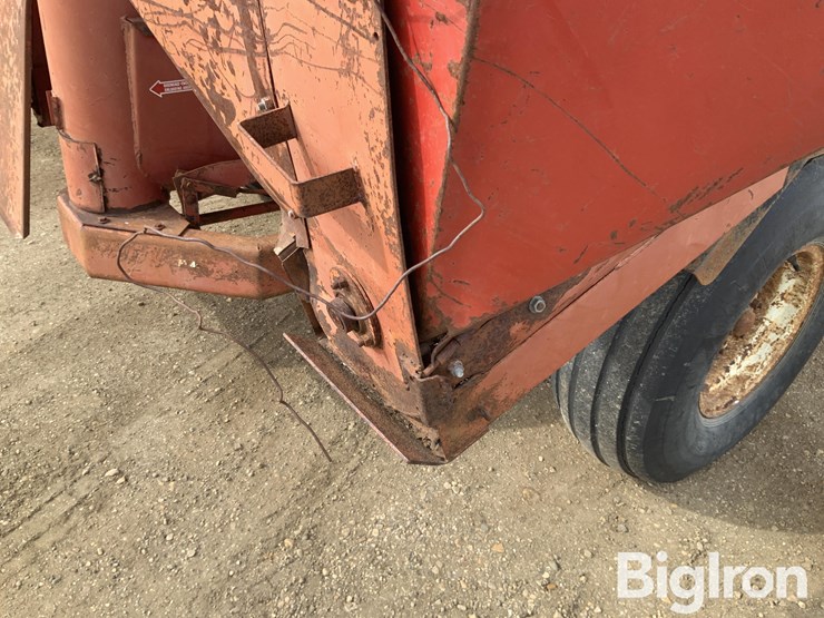 international-1250-image-13