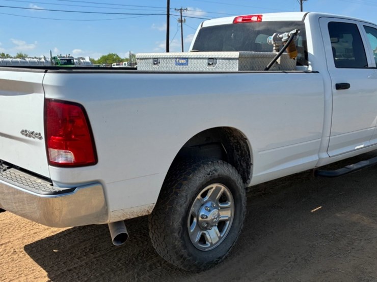 2018-dodge-2500-image-3