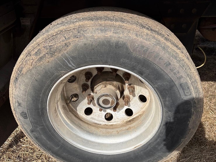 2014-wilson-grain-trailer-image-36