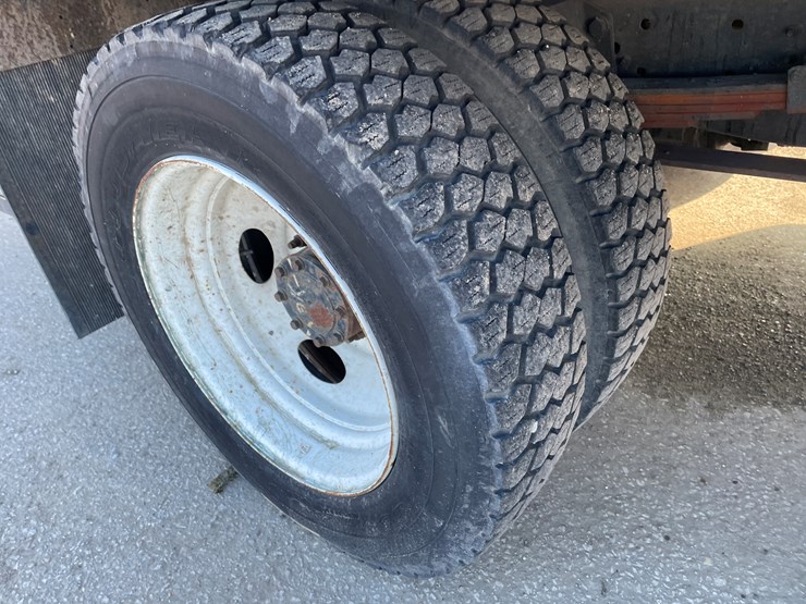 2009-international-cf600-image-28