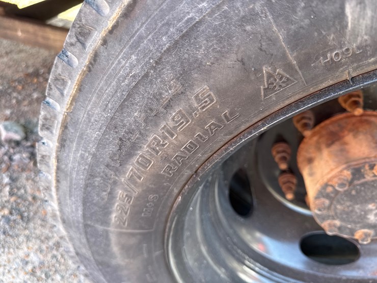 2007-ford-f550-image-11