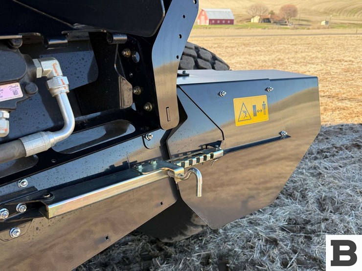 2025-case-ih-8260-image-46