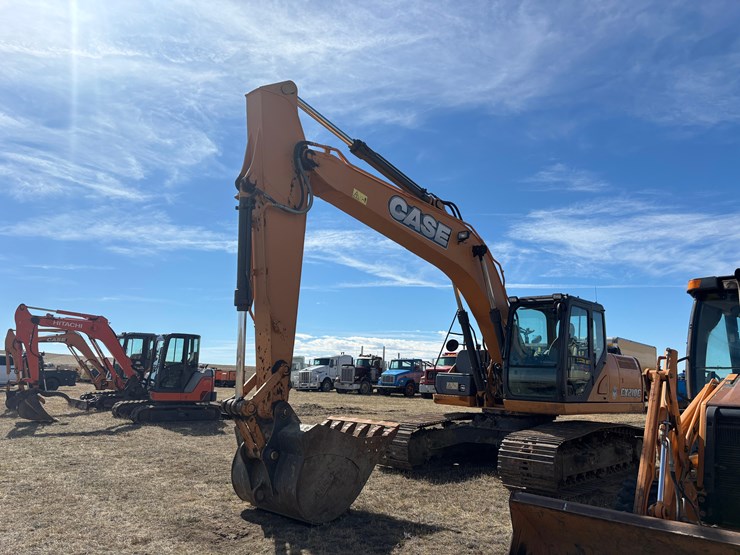 2013-case-cx210c-image-1