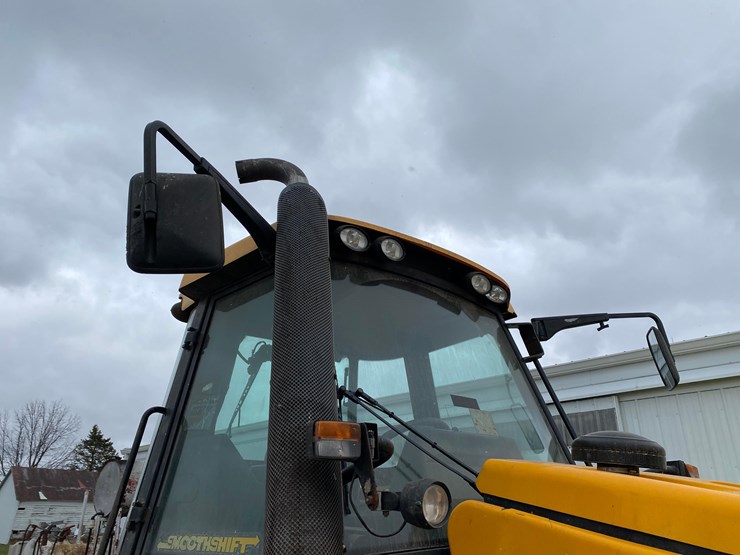 jcb-fast-trac-2140-image-13