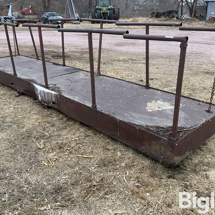 Telehandler 20’ Cat Walk