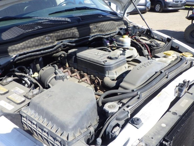 2004-dodge-ram-2500-image-15