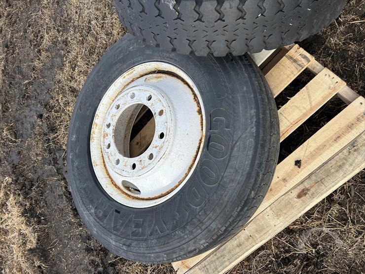 rims-and-tires-image-7