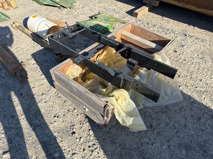 #35076-•-front-tractor-frame-inv#-35076-image-3