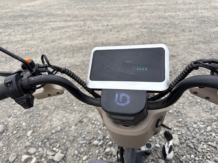 #55-•-irgc40-electric-tricycle-w/-charger-h52zyf7t7sa011616-inv#-43230-image-13